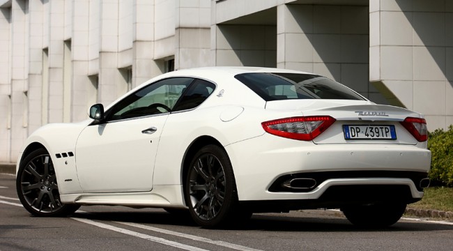 2011 Maserati GranTurismo S Automatic Sport Pack