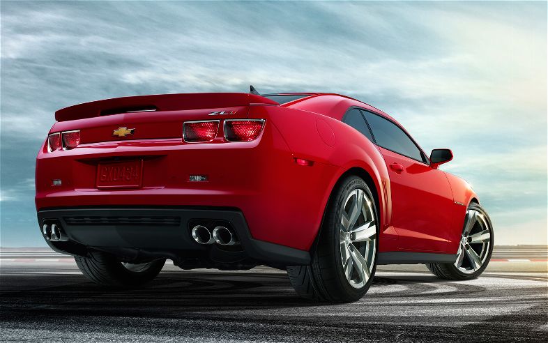 2012-Chevrolet-Camaro-ZL1-rear 2012 Chevrolet Camaro ZL1 arka tasarımı