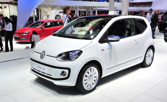 2013_volkswagen_up_1