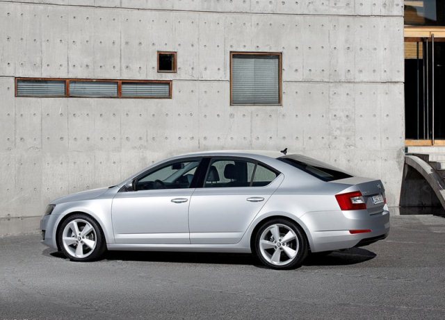 2013 SKODA OCTAVIA