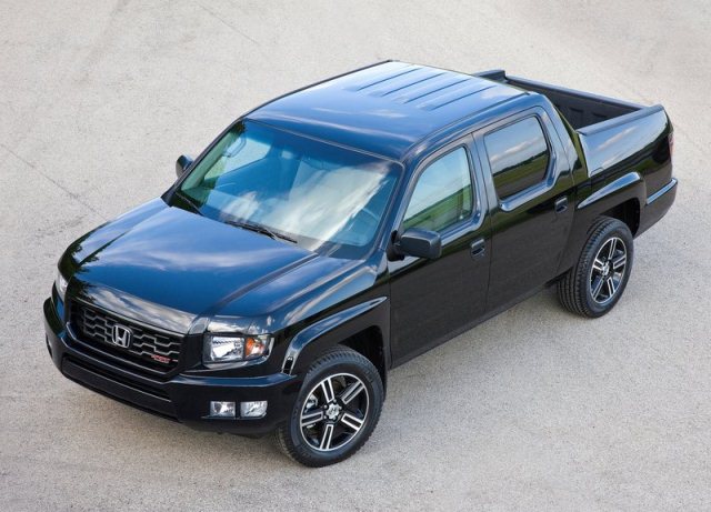 Black HONDA Pick-up RIDGELINE SPORT