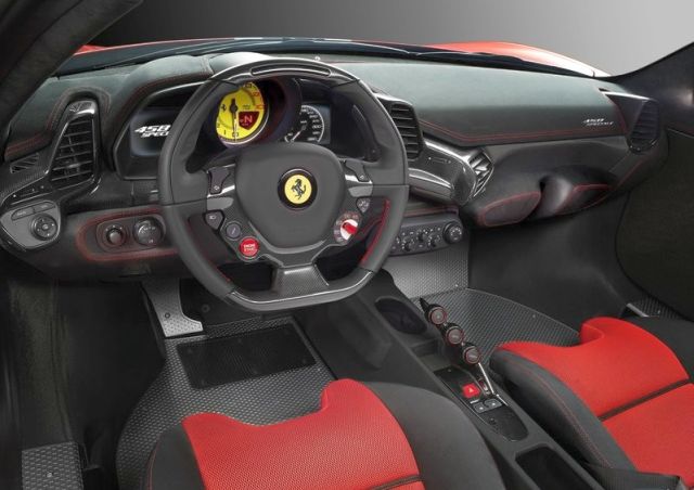 2014_FERRARI_SPECIALE_Red_dashboard_pic-6