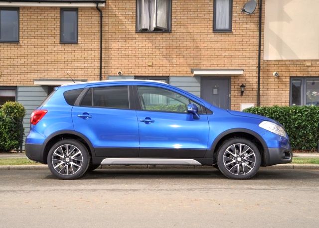 2014_SUZUKI_S-CROSS_SX-4_profile-pic-9