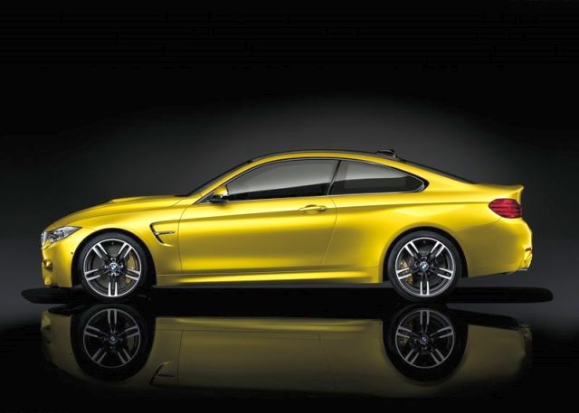 2015 New BMW M4 COUPE