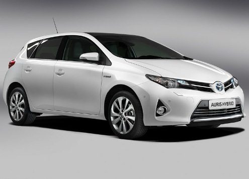 2013 TOYOTA AURIS II