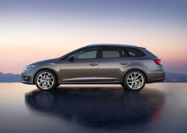 2014-SEAT_LEON_ST_profile_pic-8