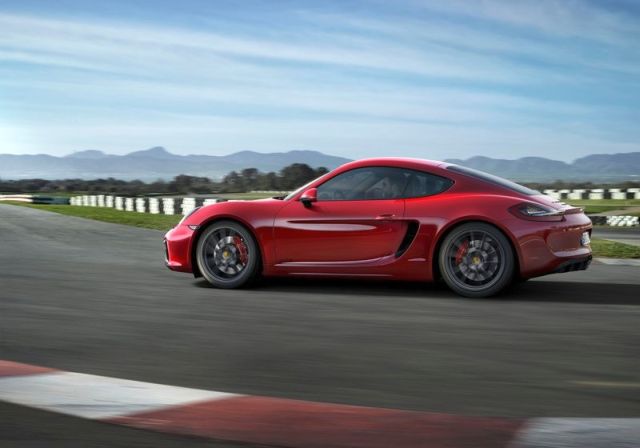 2015_PORSCHE_CAYMAN_GTS_profile_pic-3