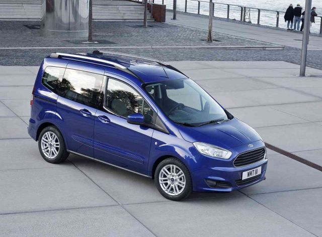 2015 FORD TOURNEO COURIER