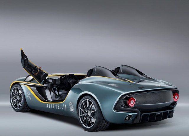 Concept ASTON MARTIN CC 100 SPEEDSTER