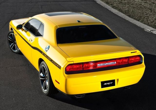 DODGE_Challenger_SRT8_Yellow_Jacket_front_pic-3
