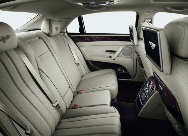 BENTLEY FLYING SPUR