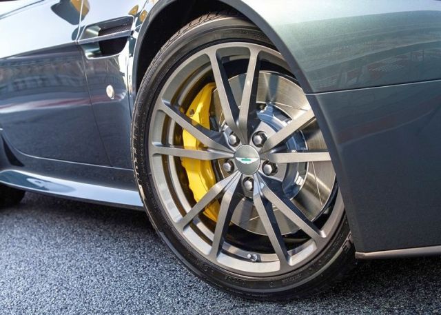 2015 ASTON MARTIN V8 VANTAGE N430