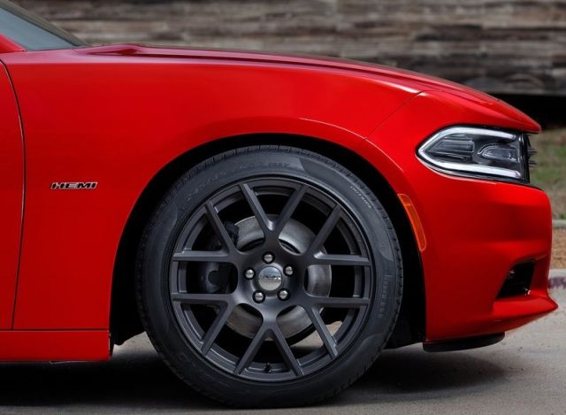 2015_DODGE_CHARGER_pic-11