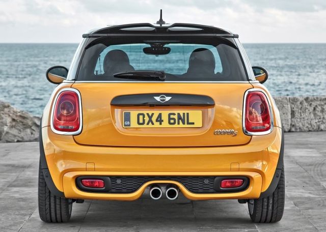 2015 MINI COOPER S