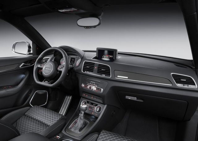 2016_AUDI_RS_Q3_pic-11