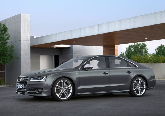 2014 neuer AUDI S8