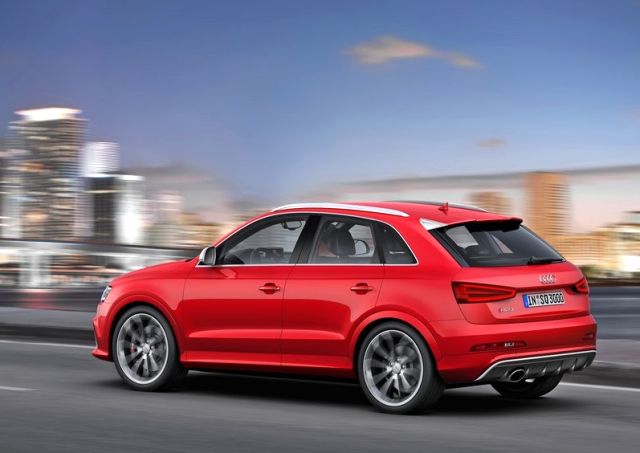 2014_AUDI_RS_Q3_Suv_RED_rear_pic-4