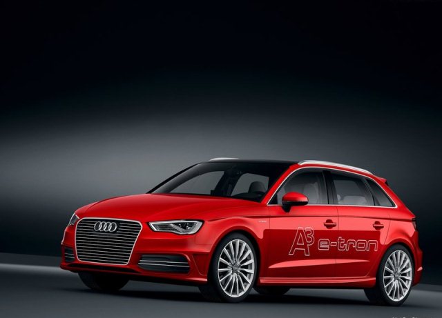 2014_Audi_A3_e-tron_pic-7