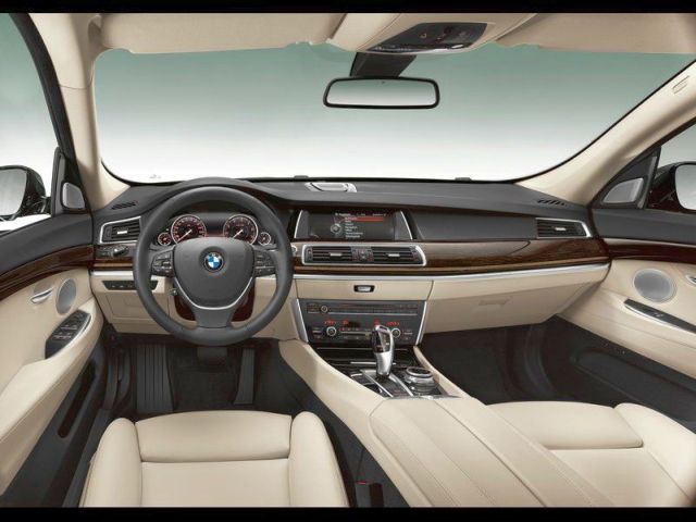 5 SERIES GT  2014