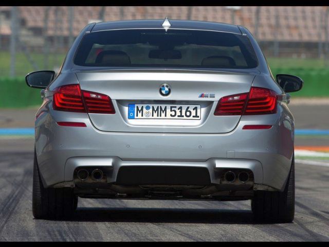 2014_BMW_M5_Restyle_rear_pic-2