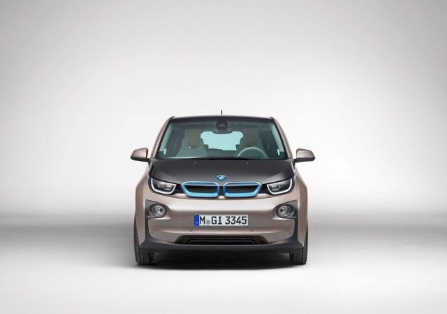 2014_BMW_i3_front_pic-3