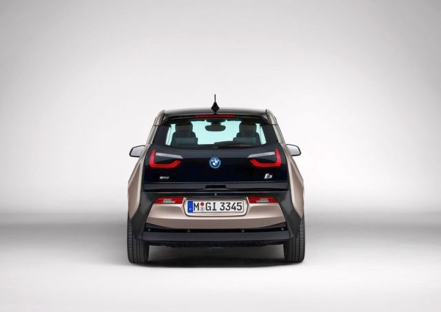 2014_BMW_i3_front_pic-4