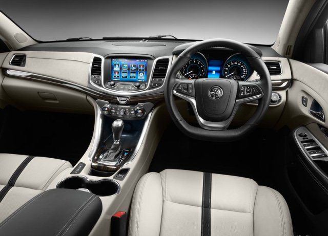 2014_HOLDEN_VF_COMMODORE_CALAIS_V_interior_pics-3