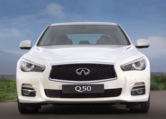 2014_INFINITI_Q50_Front_pic-6