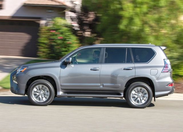 2014_LEXUS_GX_460_profile_pic-5