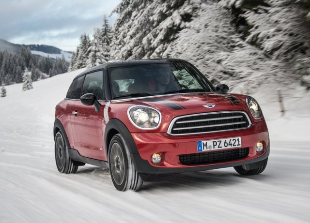 2014_MINI_PACEMAN_ALL4_front_pic-3