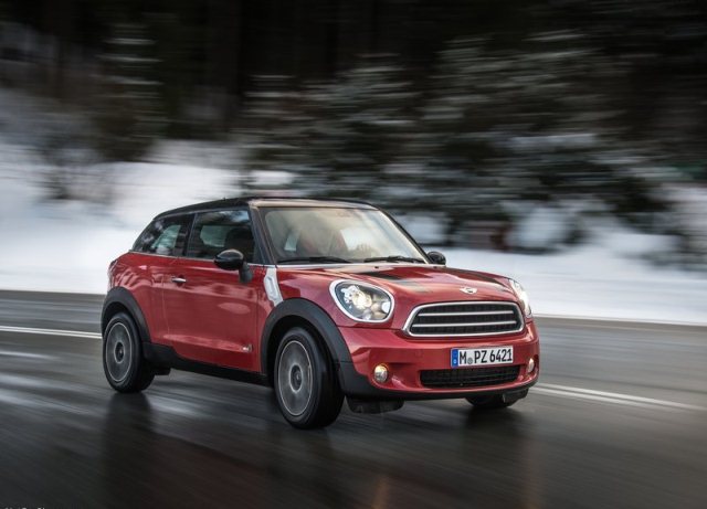 2014_MINI_PACEMAN_ALL4_front_pic-4