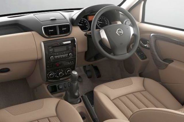 2014 NISSAN TERRANO