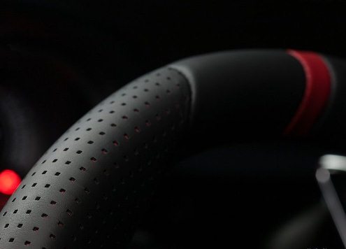 2015_PEUGEOT_208_GTI_leather_steeringwheel-pic