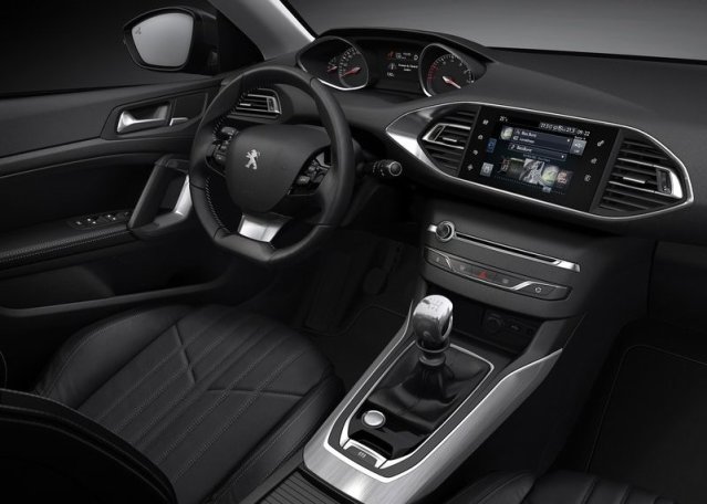 2014_PEUGEOT_308_interior_pic_8