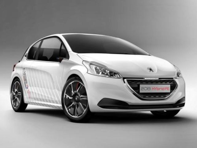 2014_PEUGEOT_Hybrid_rear_pic-2