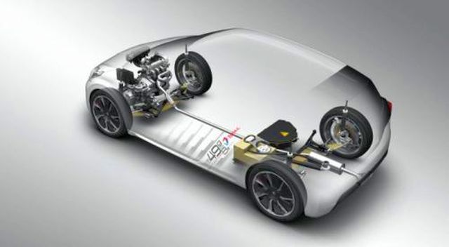 2014_PEUGEOT_Hybrid_rear_pic-3