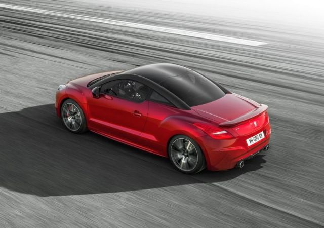 2014_PEUGEOT_RCZ-R_rear_pic-14