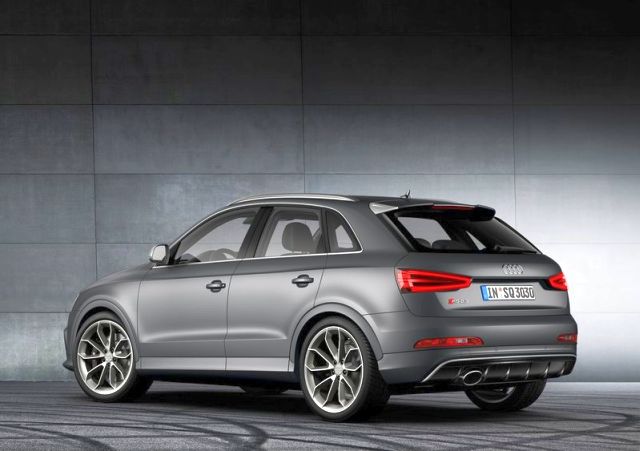 2014_RS_Q3_Audi_rear_pic-14