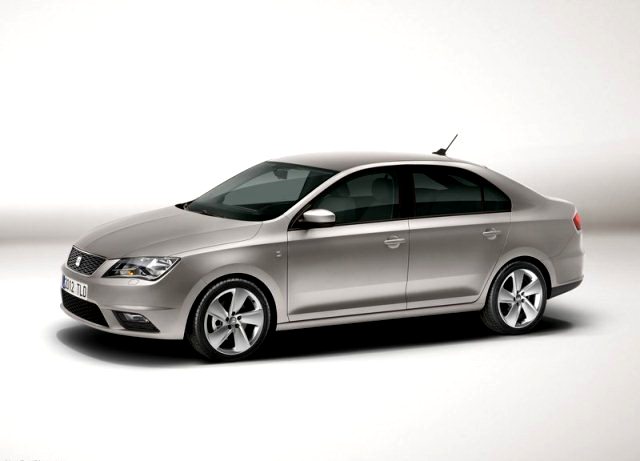 SEAT TOLEDO 2013