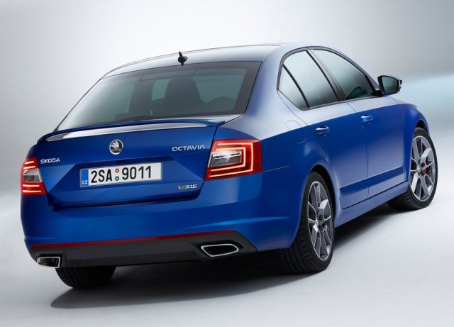 2014_SKODA_OCTAVIA_VRS_Blue_rear_pic-2