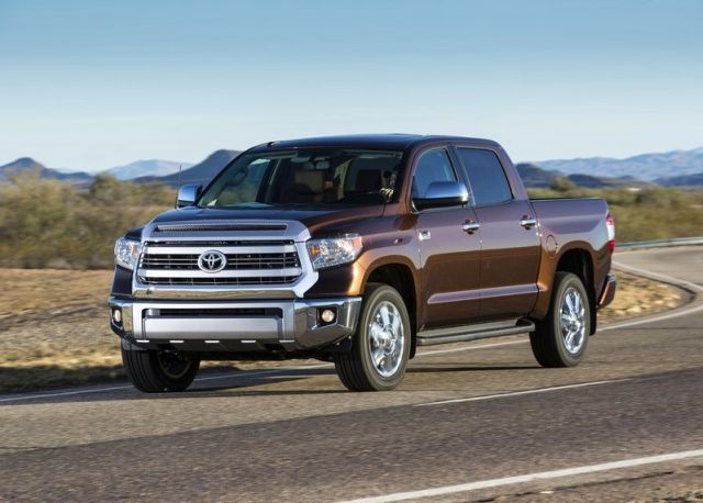 2014_TOYOTA_TUNDRA_PICK-UP_Front_pic-2