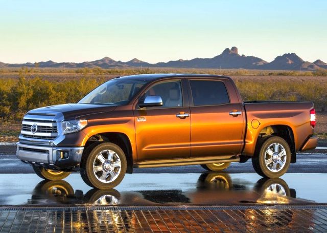 2014_TOYOTA_TUNDRA_PICK-UP_Front_pic-5