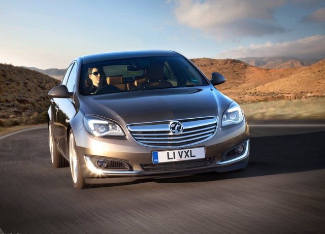 2014_VAUXHALL_INSIGNIA_Restyle_front_pic-2