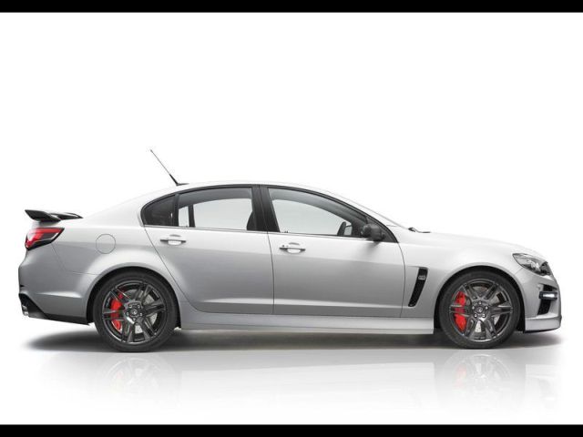 2014_VAUXHALL_VXR8_profile_pic-2