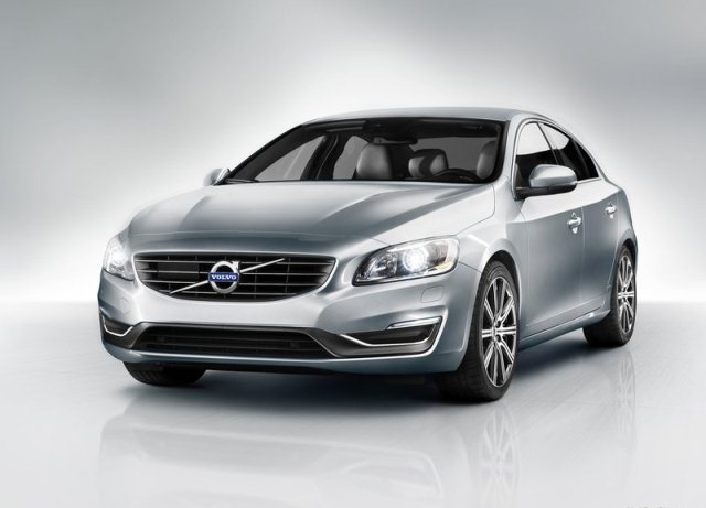 2014 VOLVO S60