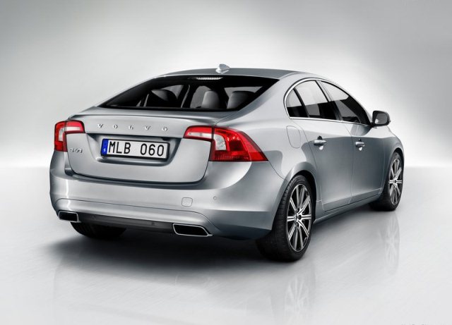 2014_VOLVO_S60_pic-2