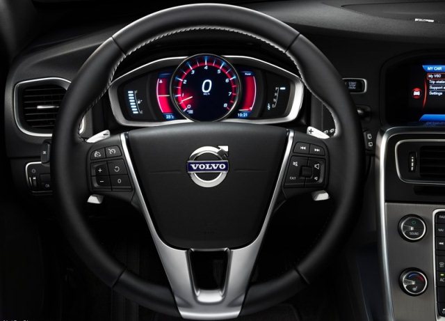 2014 VOLVO V60
