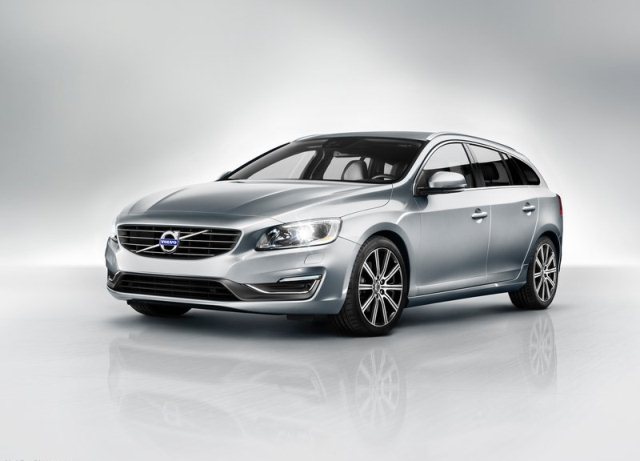 2014_VOLVO_V60_pic-2
