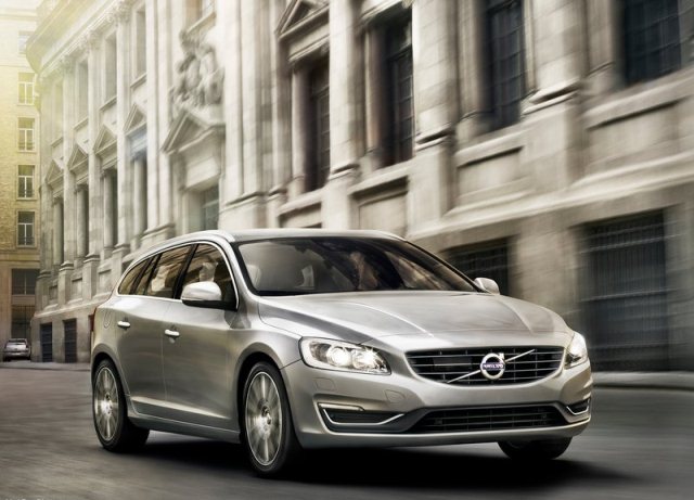 2014_VOLVO_V60_pic-3