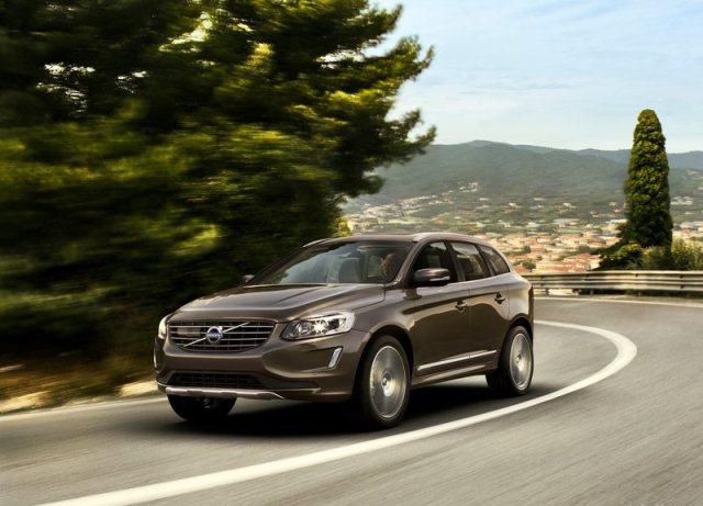 2014_VOLVO_XC60_front_pic-4